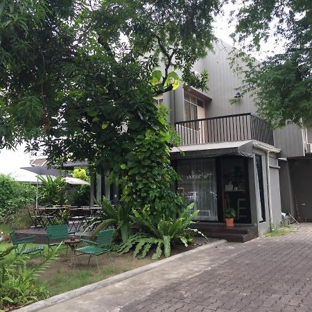 Baan Ongkharak Bed & Breakfast (Adults Only) Bangkok Exterior foto