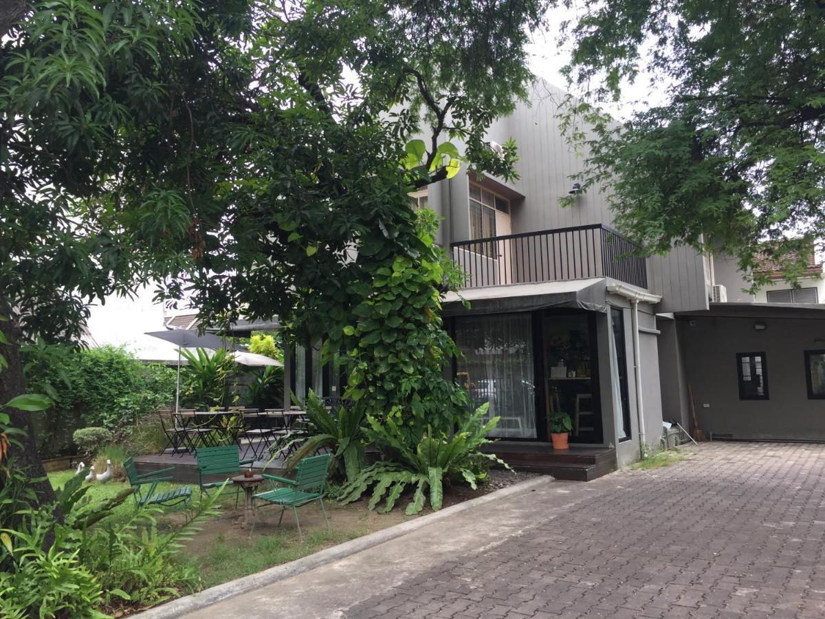Baan Ongkharak Bed & Breakfast (Adults Only) Bangkok Exterior foto